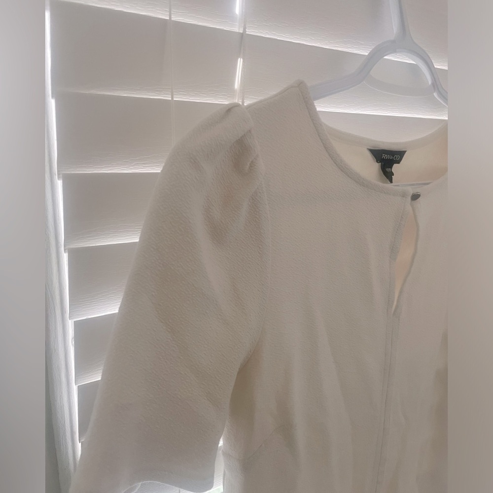 RW&CO blouse - Picture 3 of 5